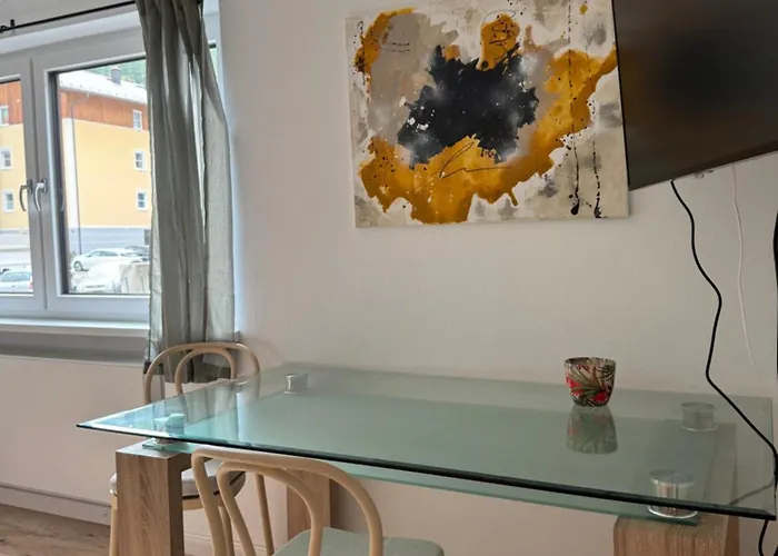 Boutique Mit Blick Auf Den Plomberg Daire